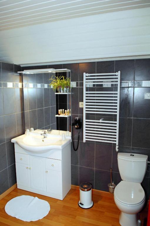 Bed En Breakfast Le Freyr Dinant Rom bilde